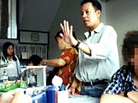 broker en negociation  Chanthaburi, Thailande